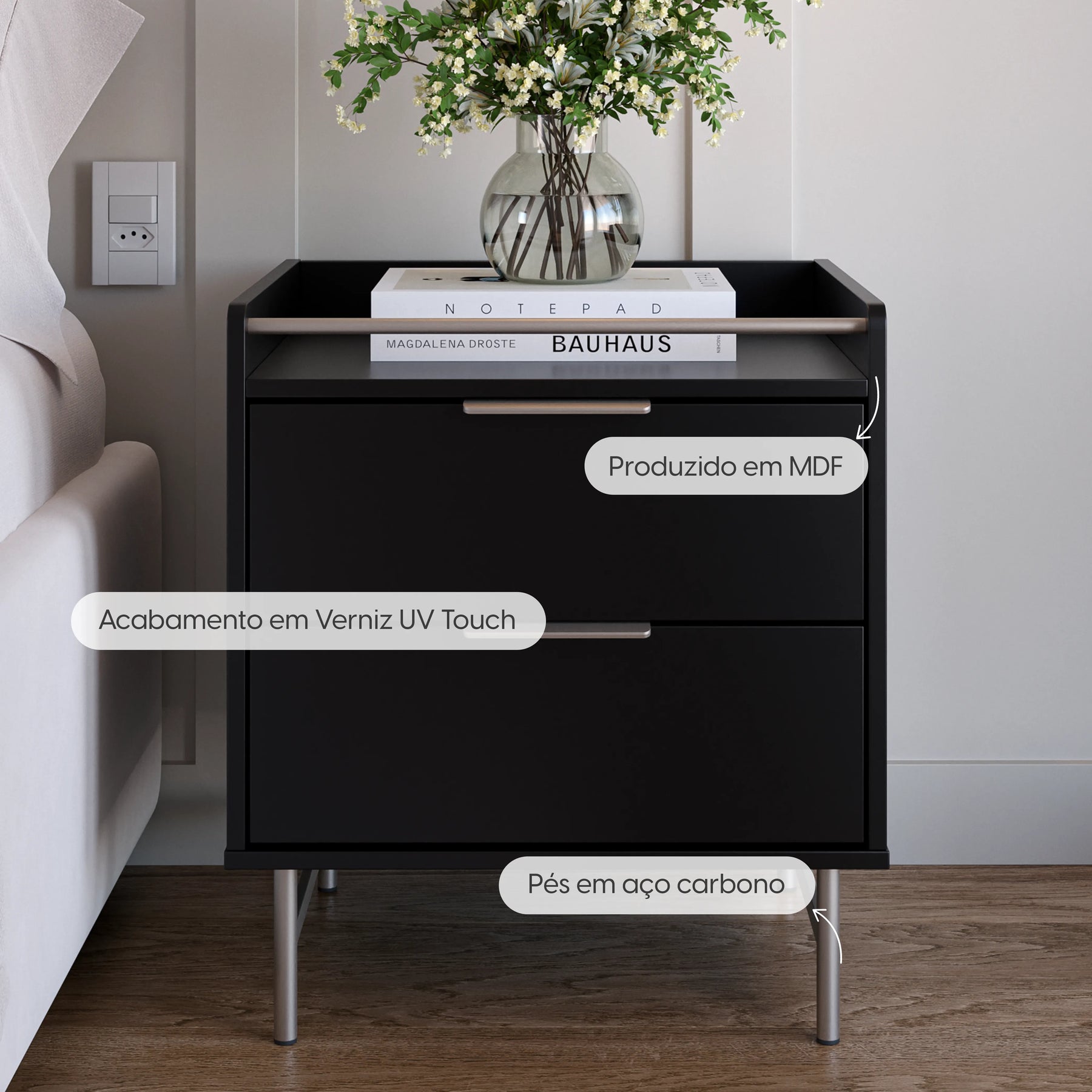 Conjunto 2 Mesas de Cabeceira 2 Gavetas com LED Yves 53 cm - Preto Fosco c/ Champanhe