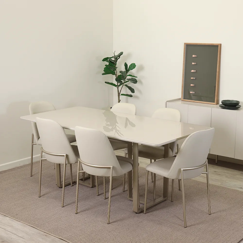 Conjunto de Jantar Mesa Retangular com Vidro Arcádia 6 Cadeiras Lucille - Champanhe c/ Off White